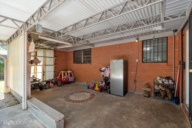 2713 Wendy Lane, Shreveport, LA 71104