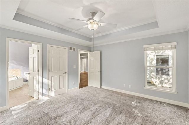 4008 SW HOMESTEAD Drive, Lee's Summit, MO 64082