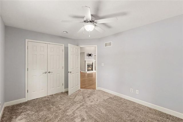 4008 SW HOMESTEAD Drive, Lee's Summit, MO 64082
