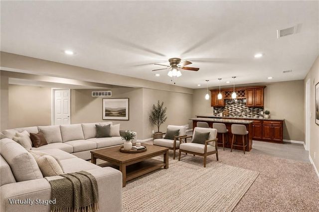 4008 SW HOMESTEAD Drive, Lee's Summit, MO 64082