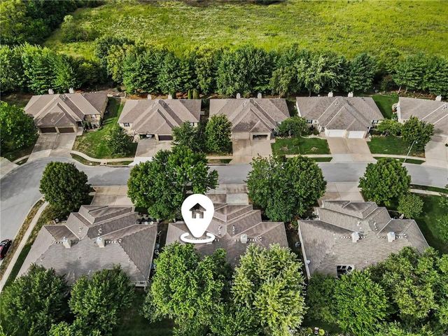 4008 SW HOMESTEAD Drive, Lee's Summit, MO 64082