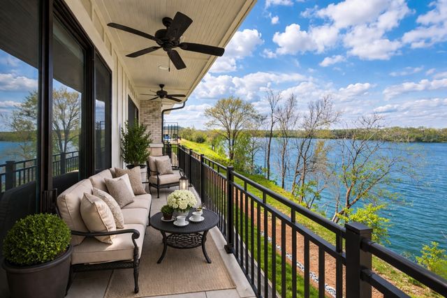 1024 Club View Dr Unit E102, Gallatin, TN 37066