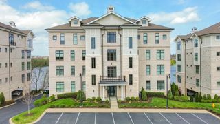 1024 Club View Dr Unit E102, Gallatin, TN 37066