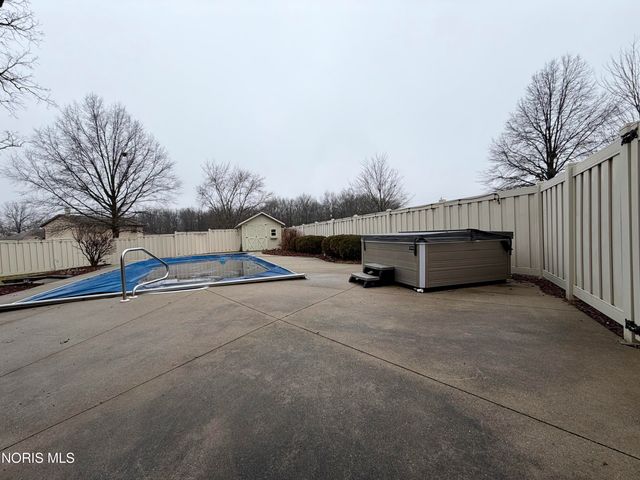 1844 Tiffin Court, Defiance, OH 43512