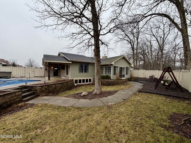 1844 Tiffin Court, Defiance, OH 43512