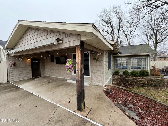 1844 Tiffin Court, Defiance, OH 43512