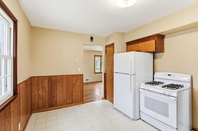 364 Meadow Lane, Woodbury, MN 55125