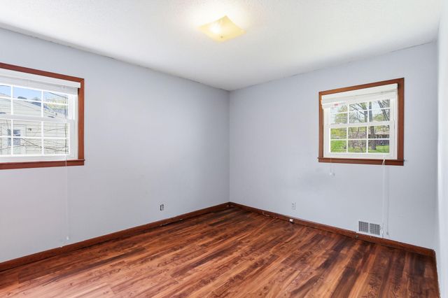 364 Meadow Lane, Woodbury, MN 55125