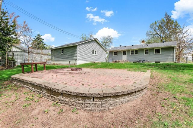 364 Meadow Lane, Woodbury, MN 55125