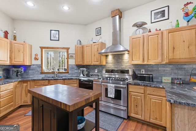 2175 Pea Ridge Road, Cornelia, GA 30531