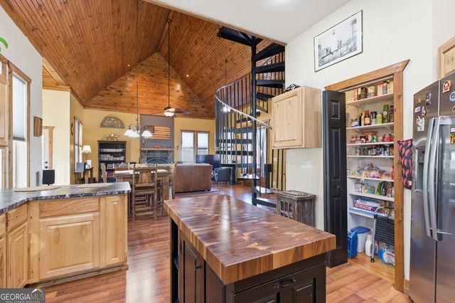 2175 Pea Ridge Road, Cornelia, GA 30531