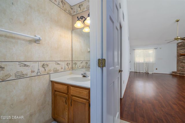 99 Old Barn Trail, Ormond Beach, FL 32174