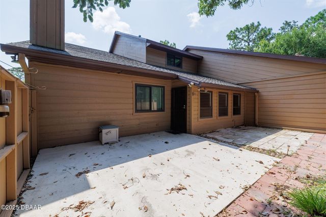 99 Old Barn Trail, Ormond Beach, FL 32174