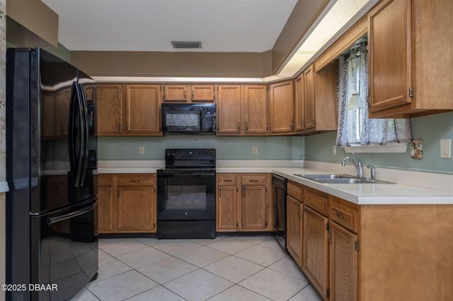 99 Old Barn Trail, Ormond Beach, FL 32174