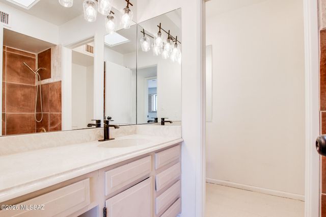 5794 E Camino Del Celador, Tucson, AZ 85750