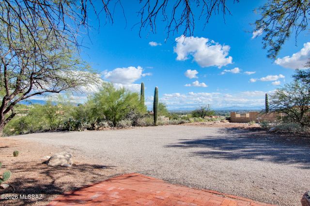 5794 E Camino Del Celador, Tucson, AZ 85750
