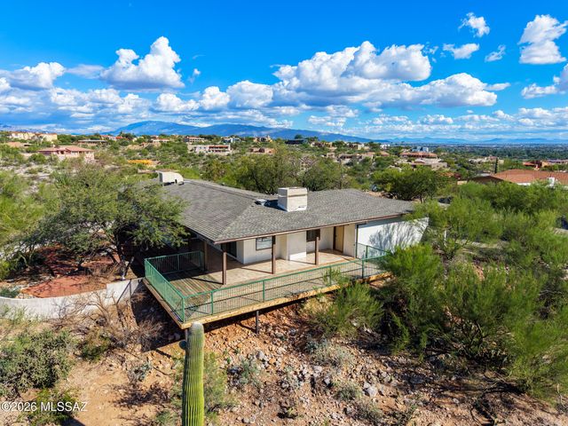 5794 E Camino Del Celador, Tucson, AZ 85750
