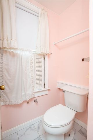 15 Taft Avenue, Providence, RI 02906