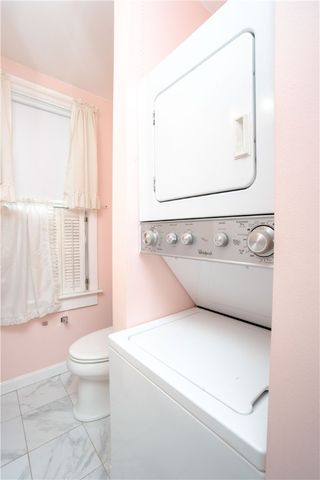 15 Taft Avenue, Providence, RI 02906