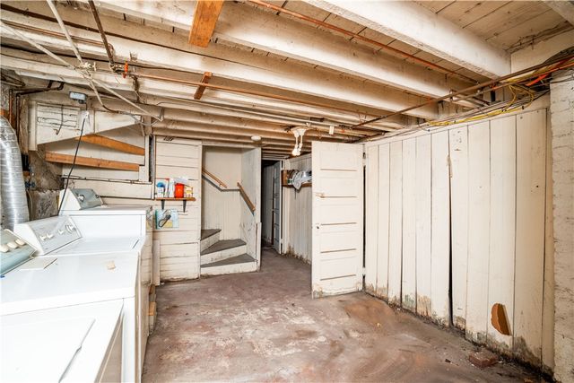 15 Taft Avenue, Providence, RI 02906