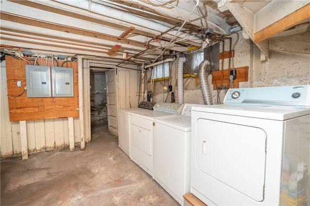 15 Taft Avenue, Providence, RI 02906