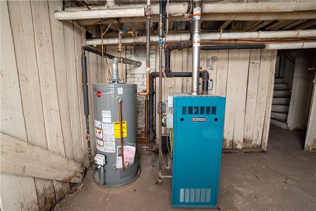 15 Taft Avenue, Providence, RI 02906