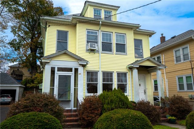 15 Taft Avenue, Providence, RI 02906