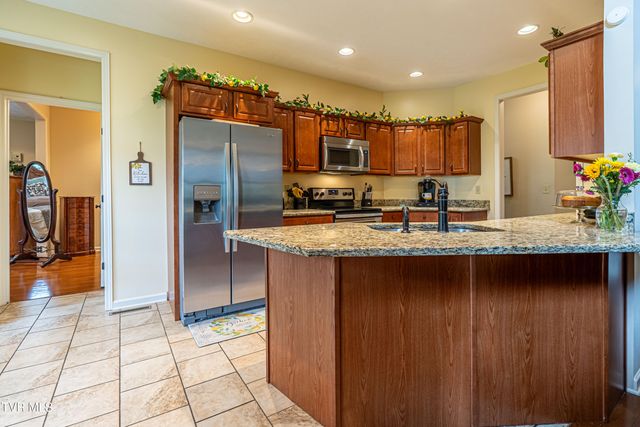 20972 Cheyenne Trail, Abingdon, VA 24211