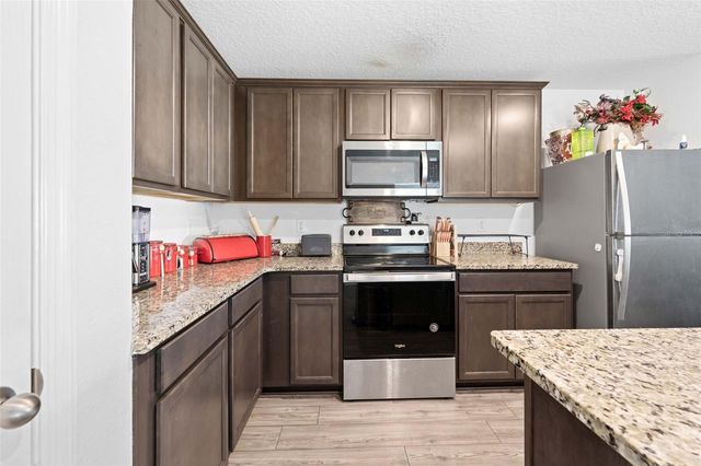 30067 FEDORA CIRCLE, Brooksville, FL 34602