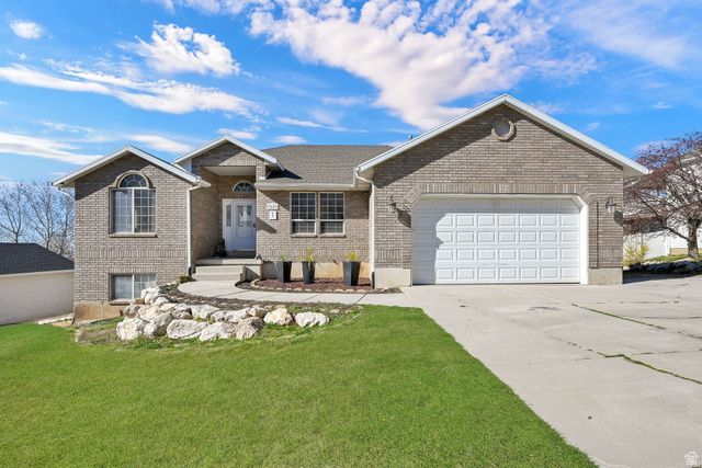 3643 LAKEVIEW DR, North Ogden, UT 84414