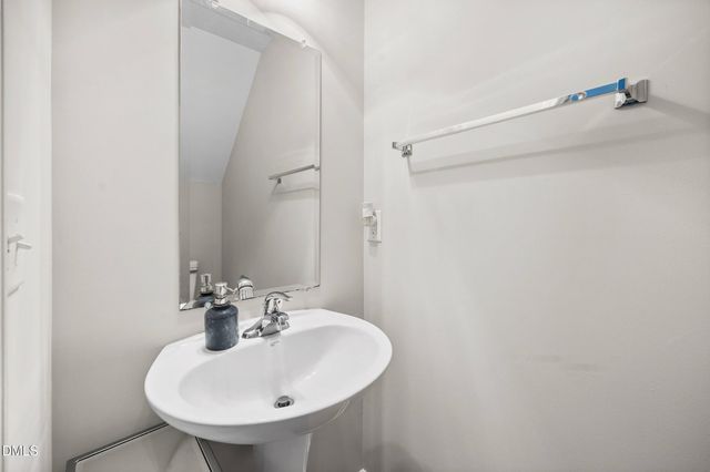 2940 Casona Way, Raleigh, NC 27616