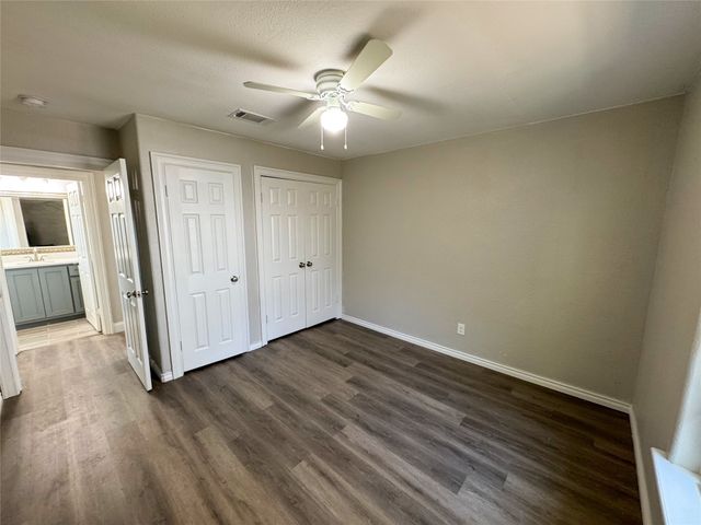 320 W Washington Street, Sherman, TX 75090