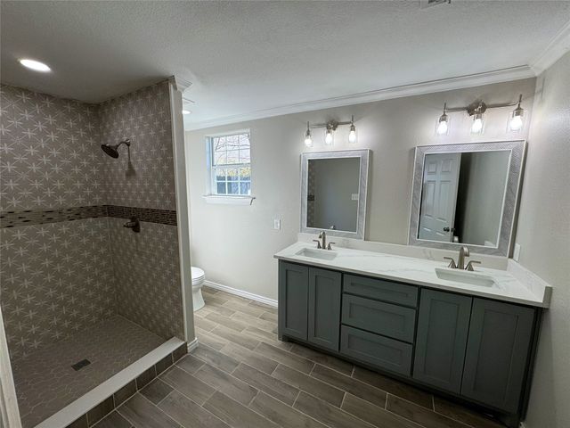 320 W Washington Street, Sherman, TX 75090
