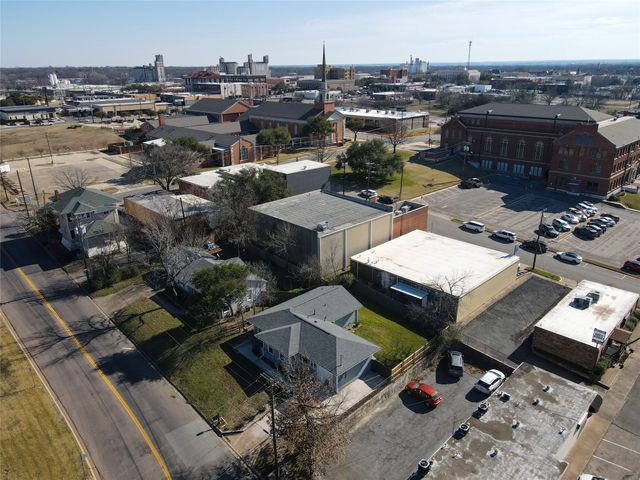 320 W Washington Street, Sherman, TX 75090