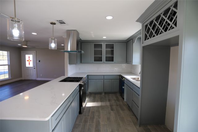 320 W Washington Street, Sherman, TX 75090