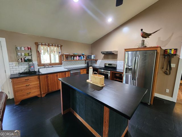 162 Bacon Street, Irwinton, GA 31042