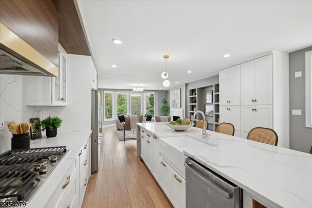 284 Mendham Rd, Morris Twp., NJ 07960