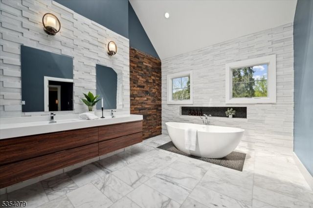 284 Mendham Rd, Morris Twp., NJ 07960