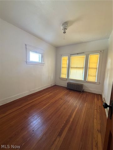 716 E 160th Street, Cleveland, OH 44110