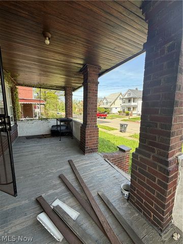 716 E 160th Street, Cleveland, OH 44110