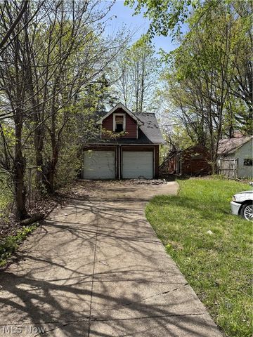 716 E 160th Street, Cleveland, OH 44110