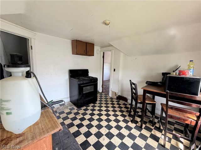 716 E 160th Street, Cleveland, OH 44110