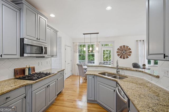 4092 Suwanee Mill Drive, Buford, GA 30518