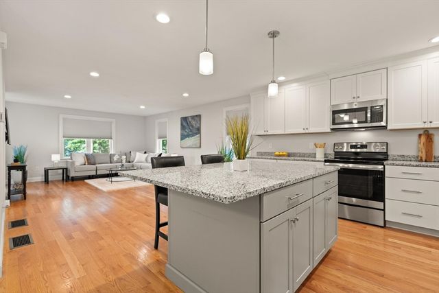 13 Lower Rd, Westford, MA 01886