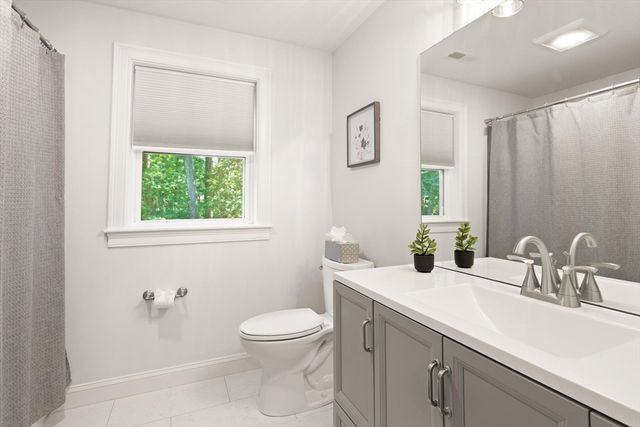 13 Lower Rd, Westford, MA 01886