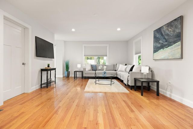 13 Lower Rd, Westford, MA 01886