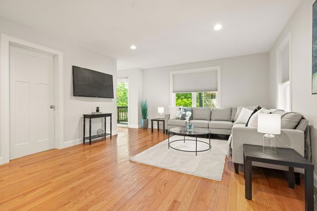 13 Lower Rd, Westford, MA 01886