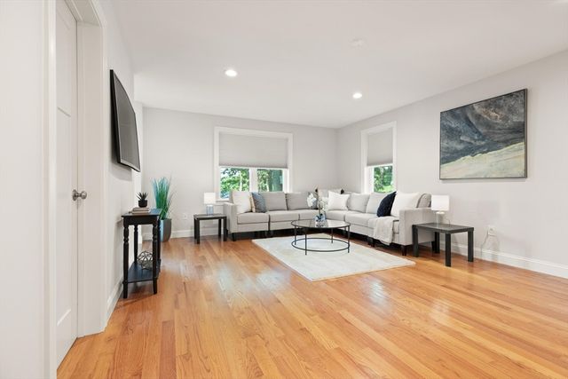 13 Lower Rd, Westford, MA 01886