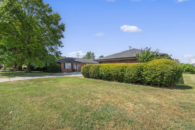 1021 S Lexington Avenue, Springfield, MO 65802