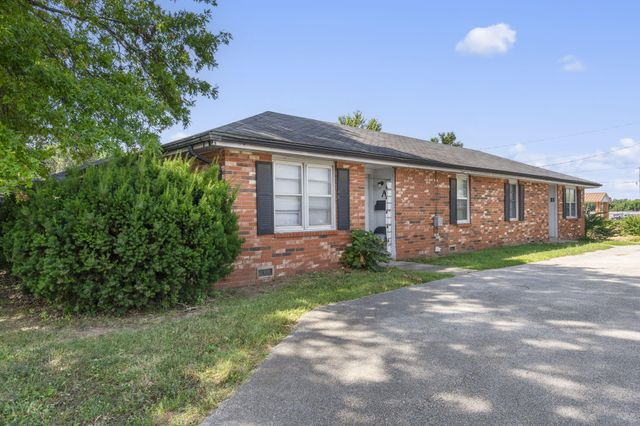 1021 S Lexington Avenue, Springfield, MO 65802